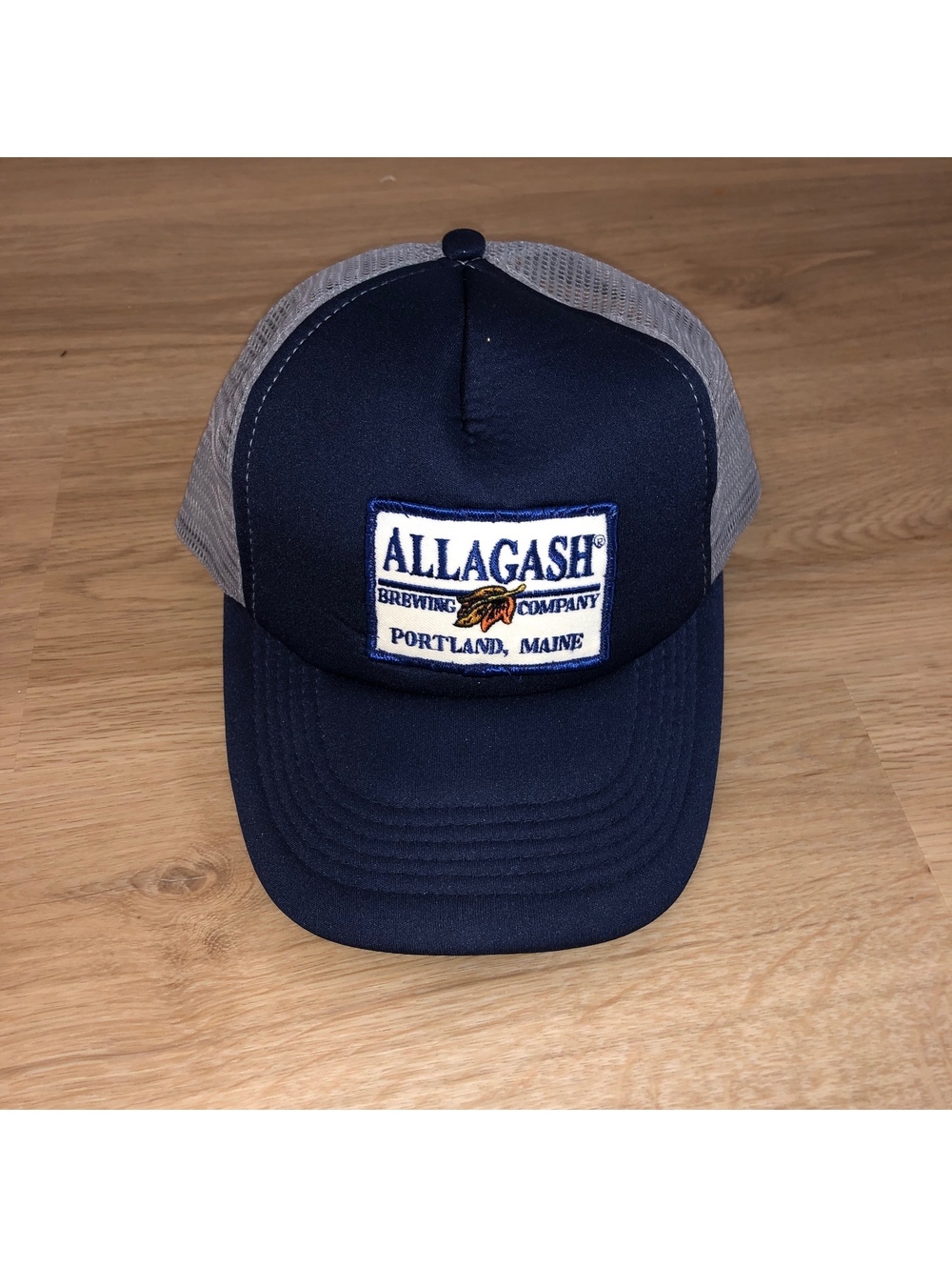 ALLAGASH BREWING COMPANY PORTLAND MAINE BEER MESH SNAPBACK TRUCKER HAT BLUE